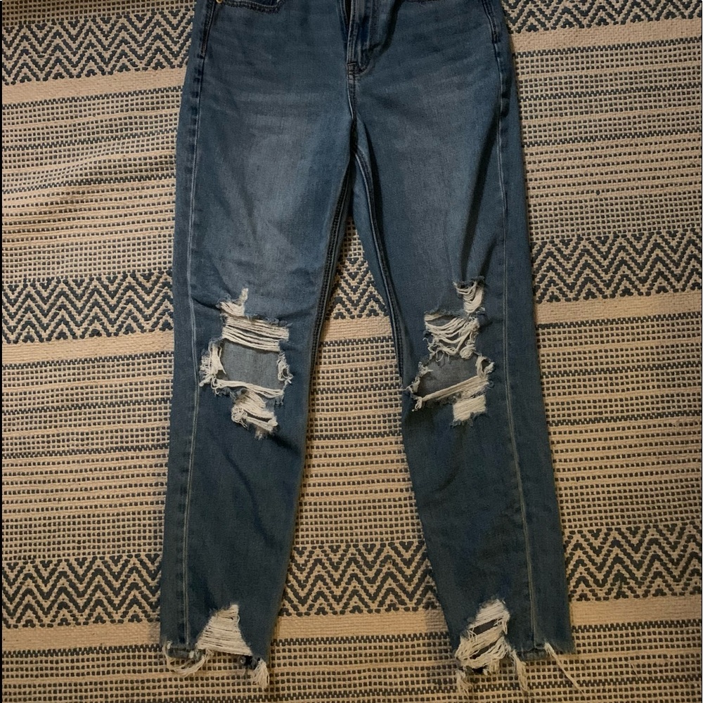 American Eagle Mom Jeans